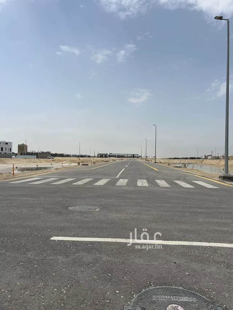 Land for Sale in Al Khobar At Tahliyah صورة 2