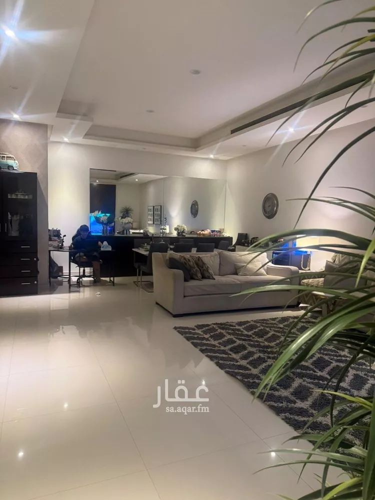 فيلا للبيع في شارع عبدالرحمن الدباس, حي التعاون, مدينة الرياض, منطقة الرياض صورة 3