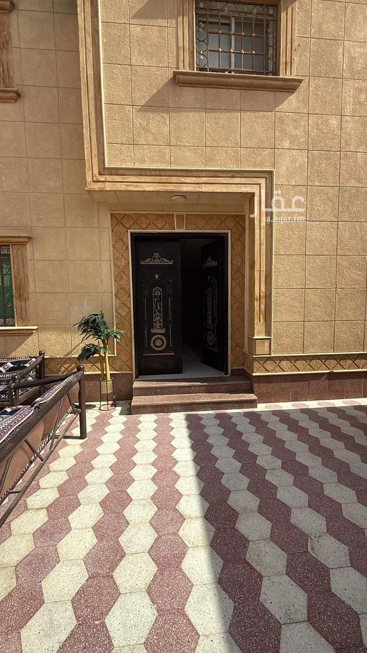 فيلا للبيع في شارع العطف, حي إشبيلية, مدينة الرياض, منطقة الرياض صورة 3