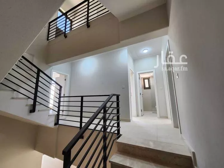 فيلا للإيجار في شارع الامير فيصل بن بندر بن عبدالعزيز الفرعي ، حي مطار الملك خالد الدولي ، الرياض ، منطقة الرياض صورة 3