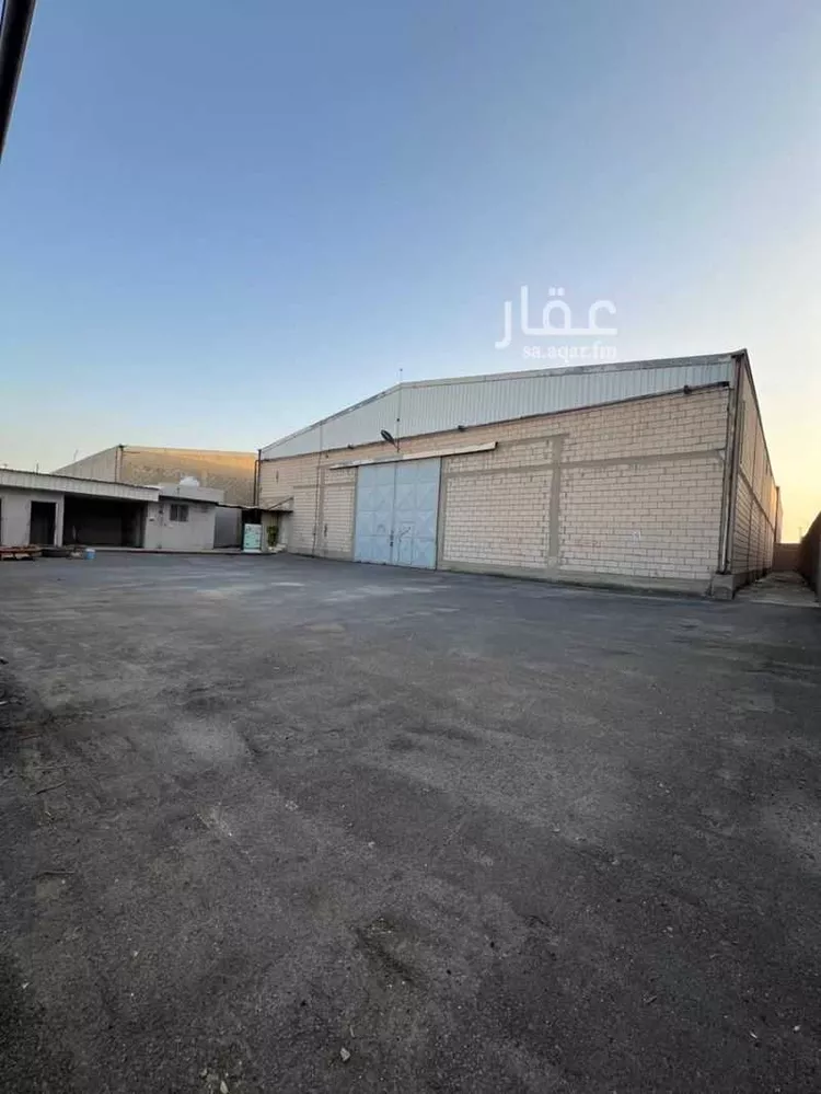 مستودع للإيجار في شارع الامام, حي العزيزية, مدينة الرياض, منطقة الرياض صورة 2