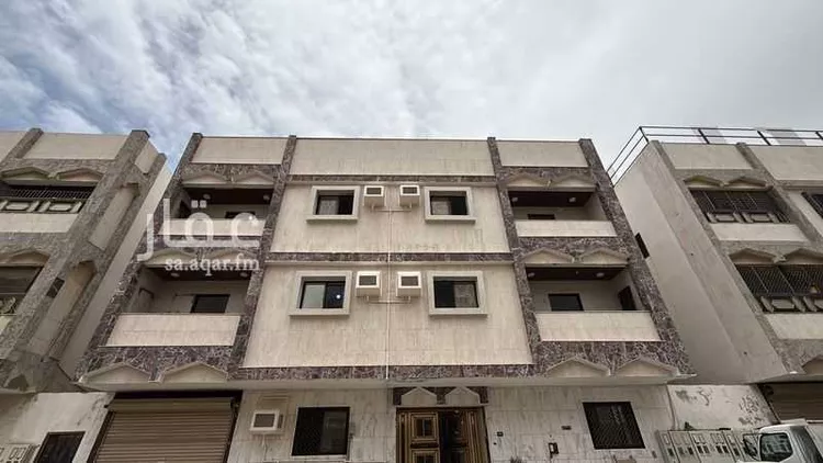 عمارة للبيع في شارع مصطفي الواعظ, حي الفيصلية, مدينة جدة, منطقة مكة المكرمة