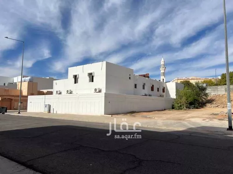 فيلا للبيع في شارع زينب بنت خباب بن الارت, حي وادي مهزور, مدينة المدينه المنوره, منطقة المدينة المنورة صورة 3