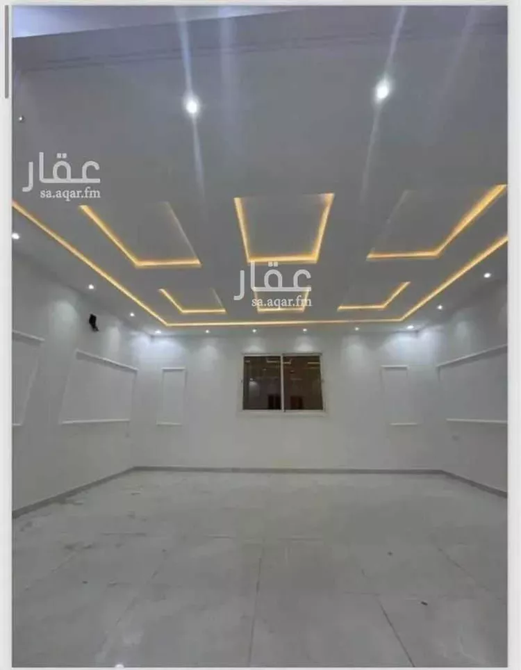 فيلا للبيع في شارع عبدالرحمن بن حسن الفتني, حي القادسية, مدينة الرياض, منطقة الرياض صورة 3