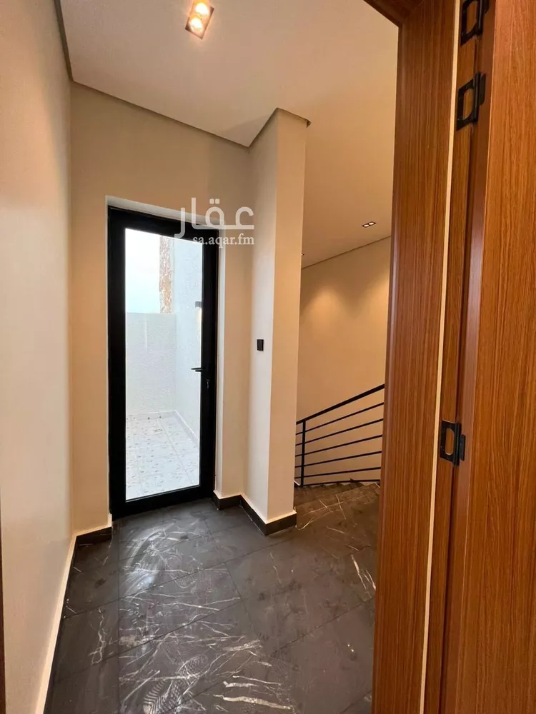 Floor for Sale in Riyadh Al Qadisiyah 10