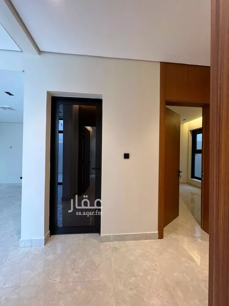 Floor for Sale in Riyadh Al Qadisiyah صورة 3
