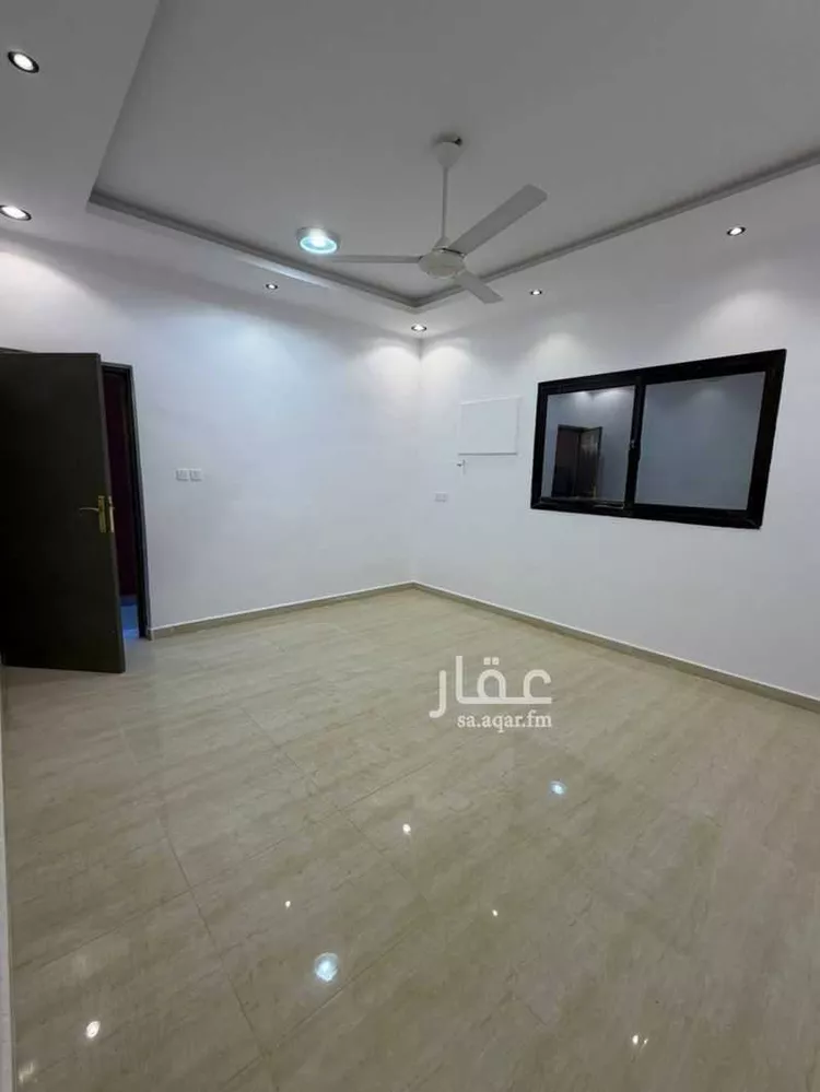 Building for Rent in Riyadh Dhahrat Al Badi'ah