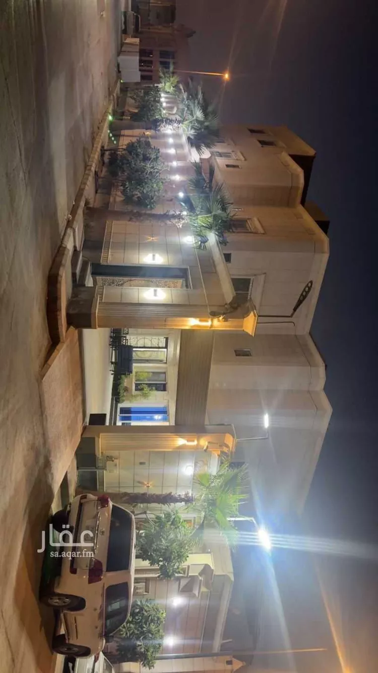 فيلا للبيع في شارع المحضر, حي المعيزيلة, مدينة الرياض, منطقة الرياض