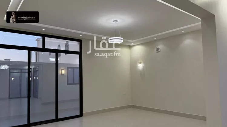 فيلا للبيع في شارع النعمان بن المنذر, حي الشراع, مدينة الخبر, المنطقة الشرقية