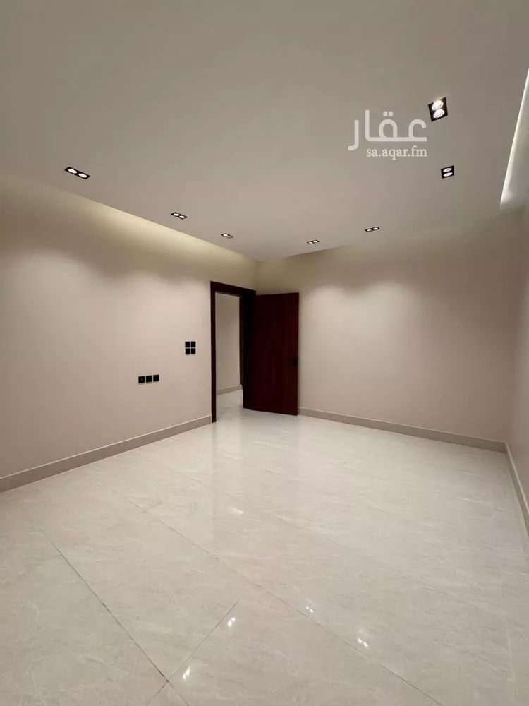 Villa for Sale in Riyadh Al Arid 11