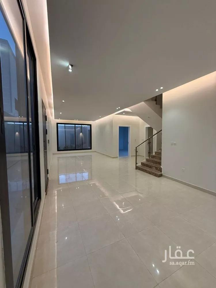 فيلا للبيع في شارع إسماعيل بن أبي اليسر, حي العارض, مدينة الرياض, منطقة الرياض صورة 5