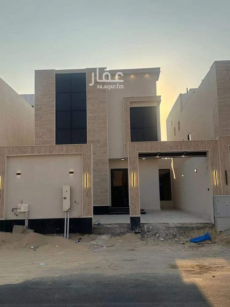 فيلا للبيع في شارع المبشر بن فاتك, حي العروبة, مدينة الدمام, المنطقة الشرقية