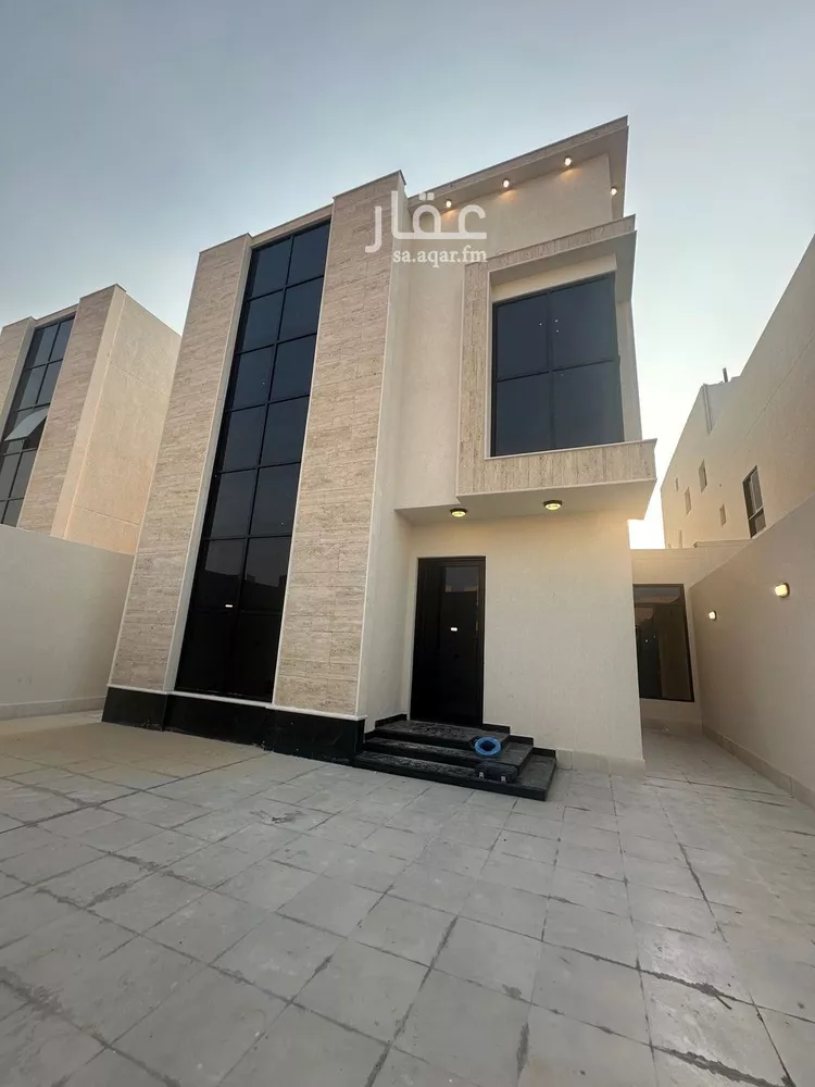 فيلا للبيع في شارع ابن المظفر الحاتمي, حي العروبة, مدينة الدمام, المنطقة الشرقية صورة 4