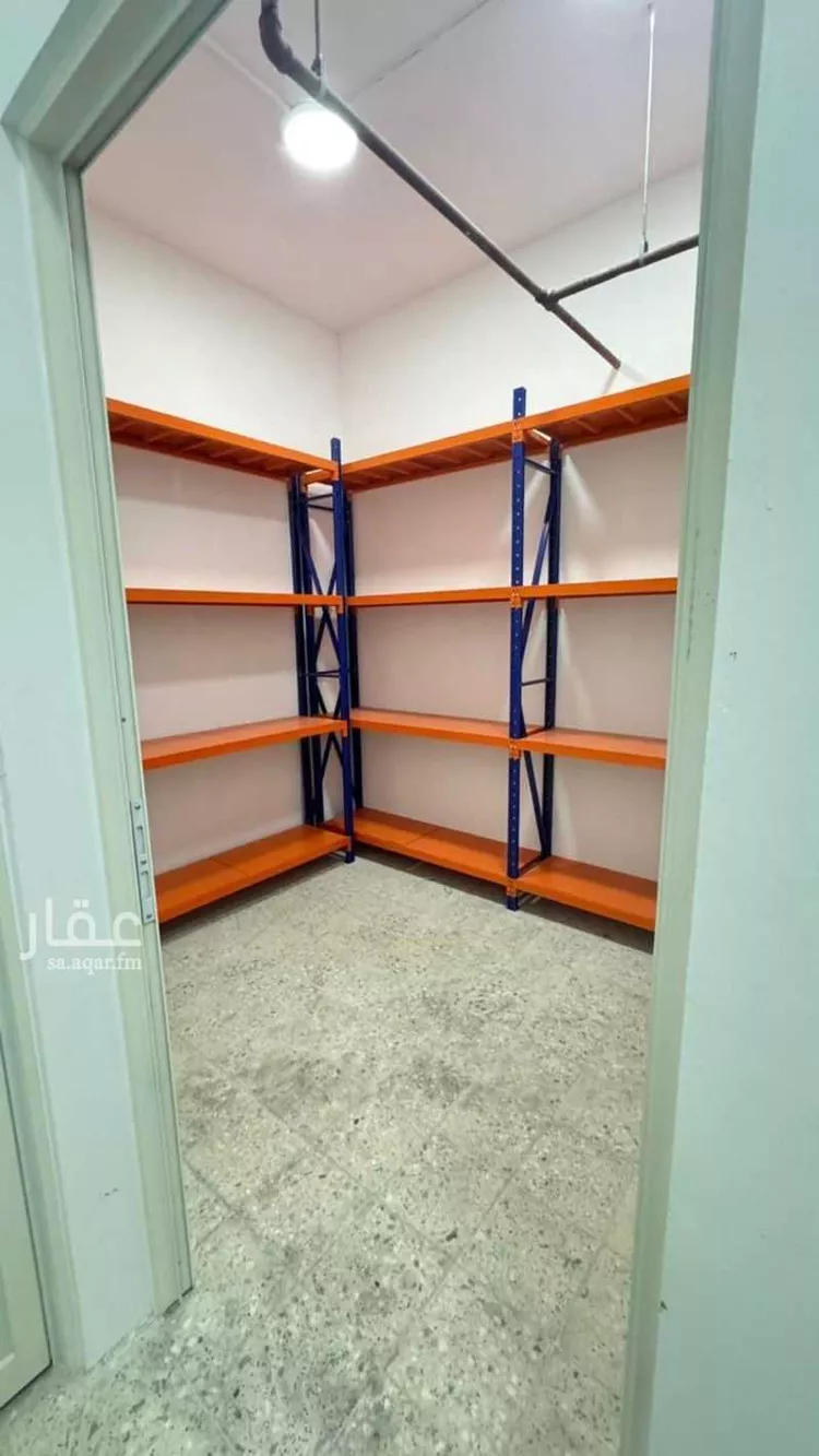 مكتب تجاري للإيجار في شارع صيدا, حي الدريهمية, مدينة الرياض, منطقة الرياض 1 صورة