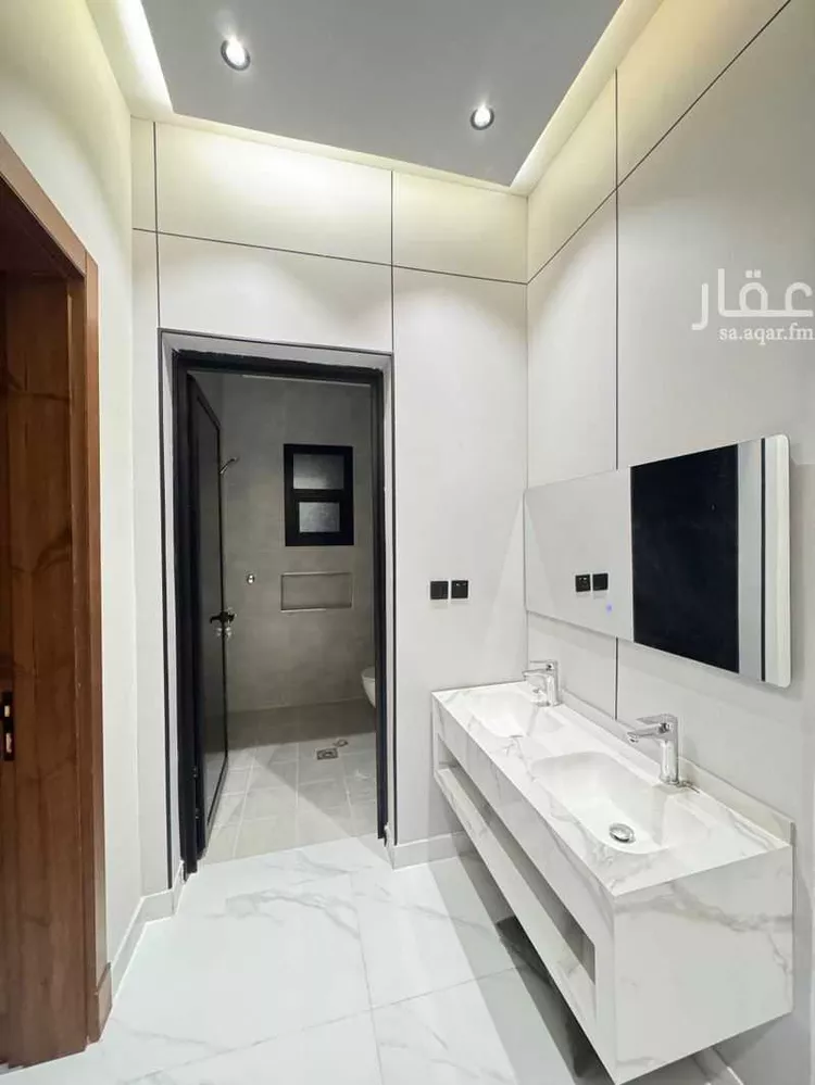 شقة للبيع في شارع اسد الدين الحسني, حي السويس 2, مدينة جازان, منطقة جازان صورة 3