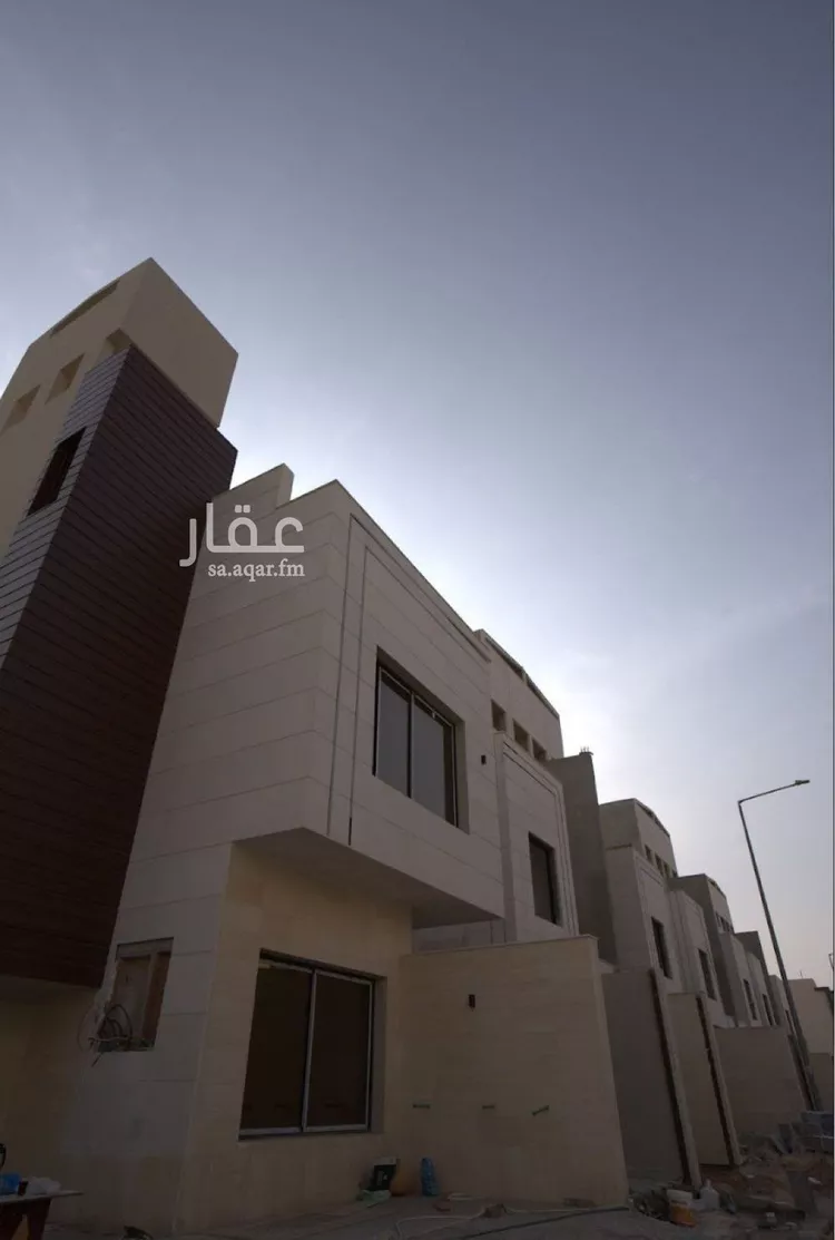 دور للبيع في شارع عمر بن عبداللطيف, حي الرمال, مدينة الرياض, منطقة الرياض صورة 4