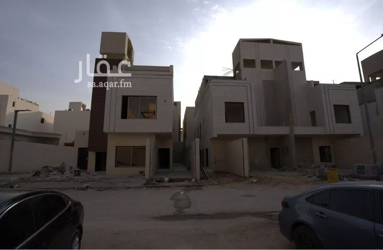 دور للبيع في شارع عمر بن عبداللطيف, حي الرمال, مدينة الرياض, منطقة الرياض