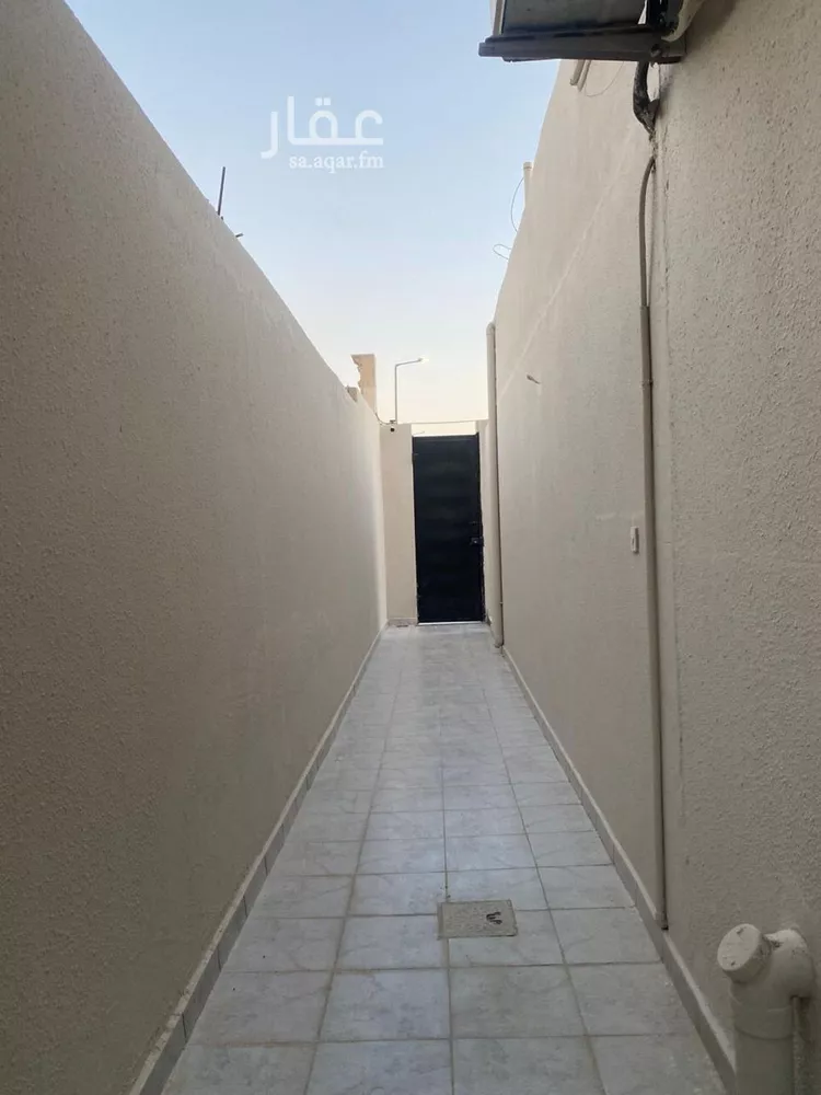 فيلا للبيع في شارع الحسن بن إبراهيم, حي السعادة, مدينة الرياض, منطقة الرياض صورة 5