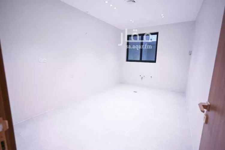 فيلا للبيع في شارع سكاكا, حي القصور, مدينة الظهران, المنطقة الشرقية 6