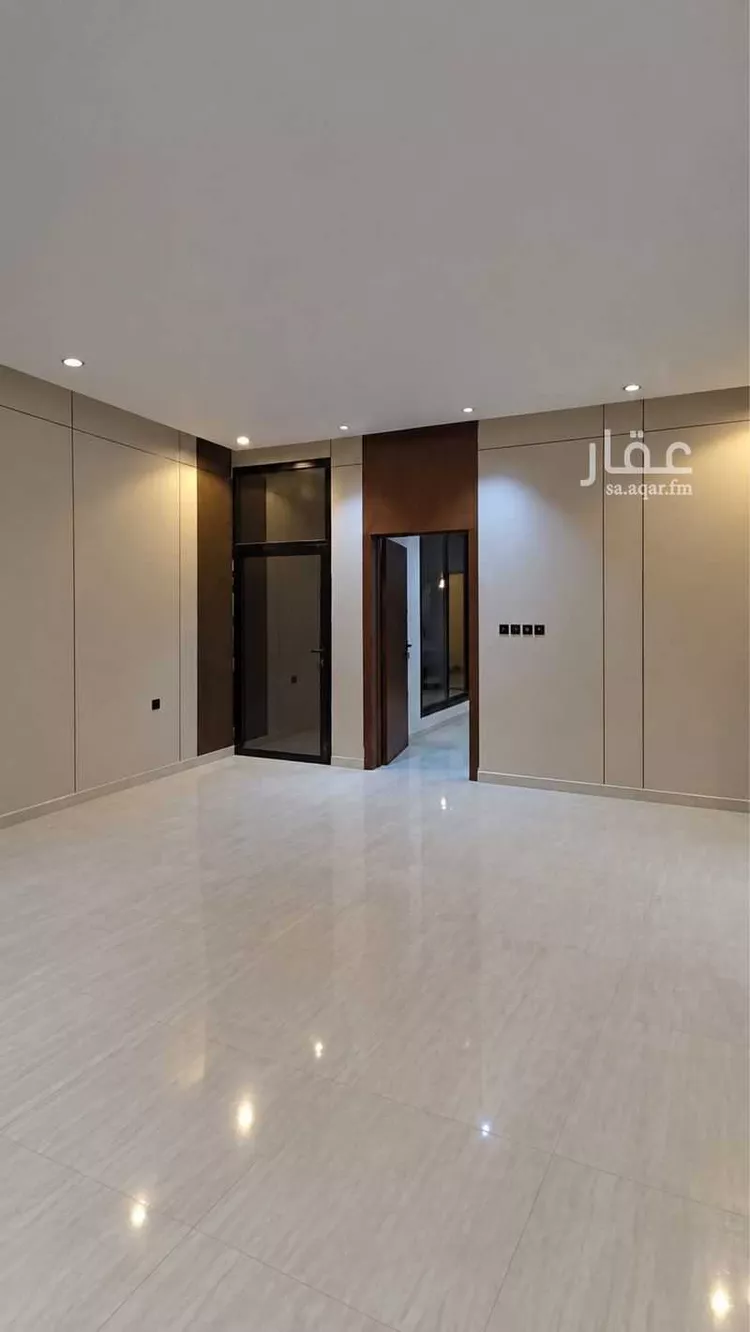 Floor for Sale in Riyadh Tuwaiq