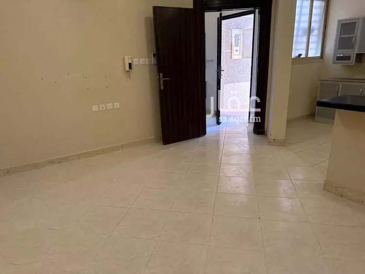 شقة للإيجار في شارع آمنه بنت سعيد بن العاص ، حي السحيمية ، عنيزة ، عنيزة صورة 4