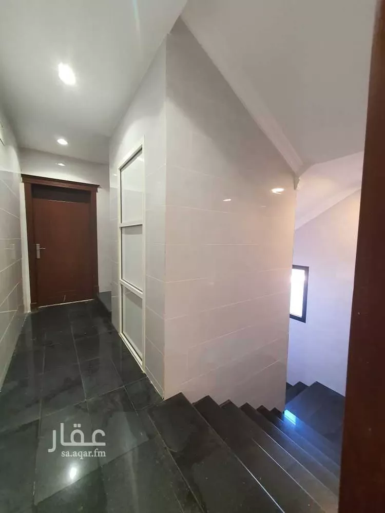 فيلا للبيع في شارع محمد الاسنوي, حي الرياض, مدينة جدة, منطقة مكة المكرمة صورة 5