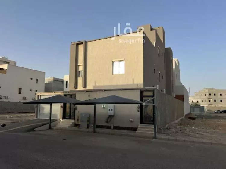 فيلا للبيع في شارع فضيلة الشيخ حافظ محمد حافظ, حي الرياض, مدينة جدة, منطقة مكة المكرمة صورة 3