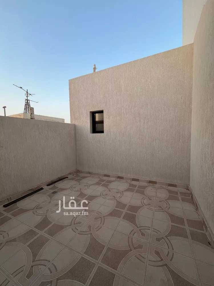 شقة للبيع في شارع عبدالغني بن سلام, حي الملك فيصل, مدينة الرياض, منطقة الرياض صورة 3