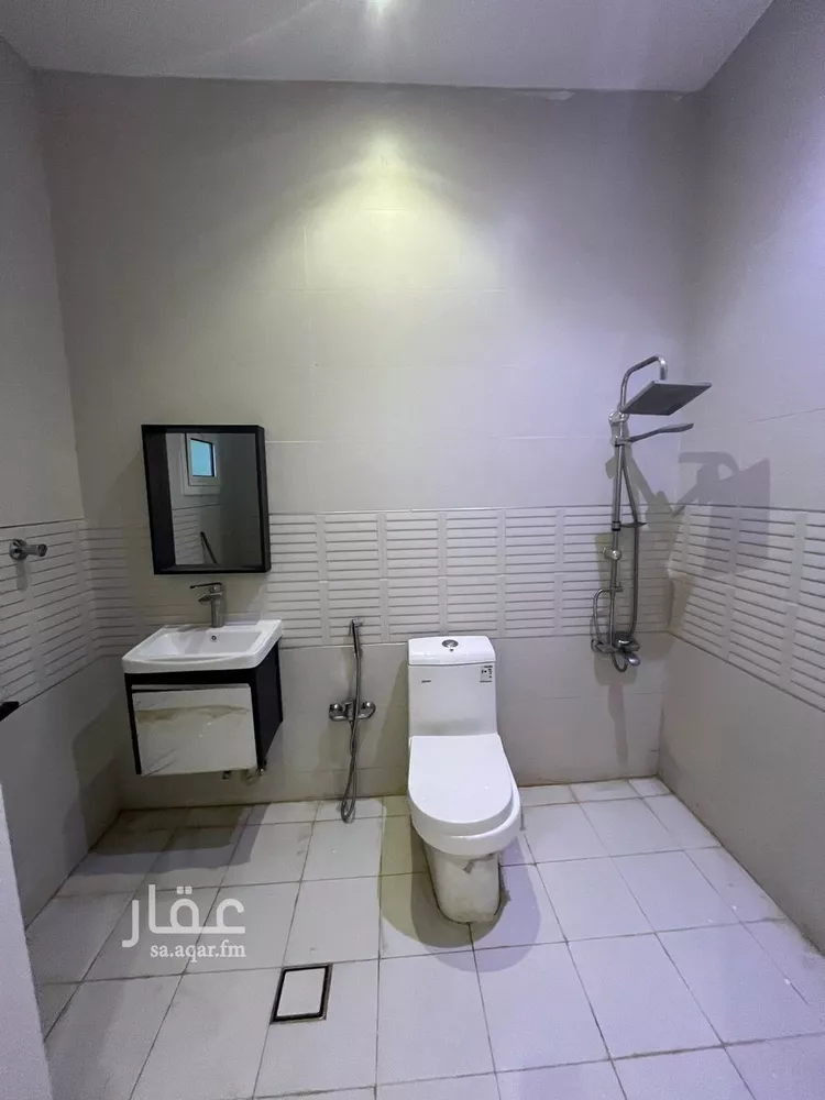دور للبيع في شارع السكك, حي النهضة, مدينة الرياض, منطقة الرياض 11