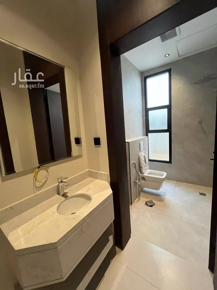 دور للبيع في شارع بعلبك, حي النهضة, مدينة الرياض, منطقة الرياض 9