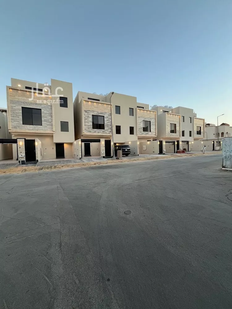 دور للبيع في شارع بعلبك, حي النهضة, مدينة الرياض, منطقة الرياض