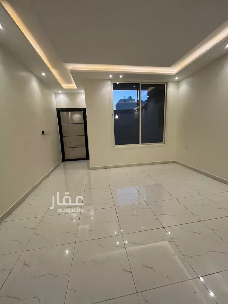 دور للبيع في شارع السكك, حي النهضة, مدينة الرياض, منطقة الرياض 8