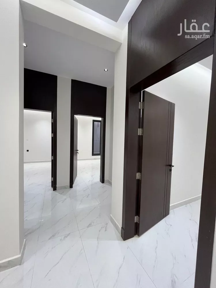 Floor for Sale in Riyadh Al Munsiyah 7