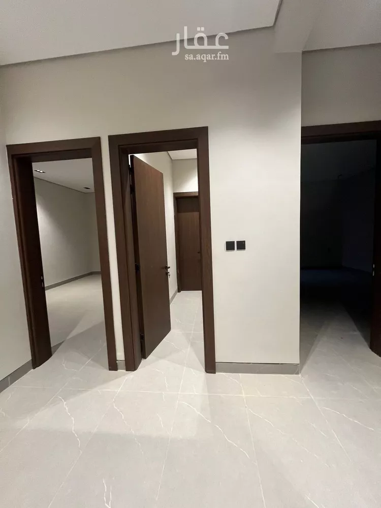 دور للبيع في شارع العينين, حي إشبيلية, مدينة الرياض, منطقة الرياض 13