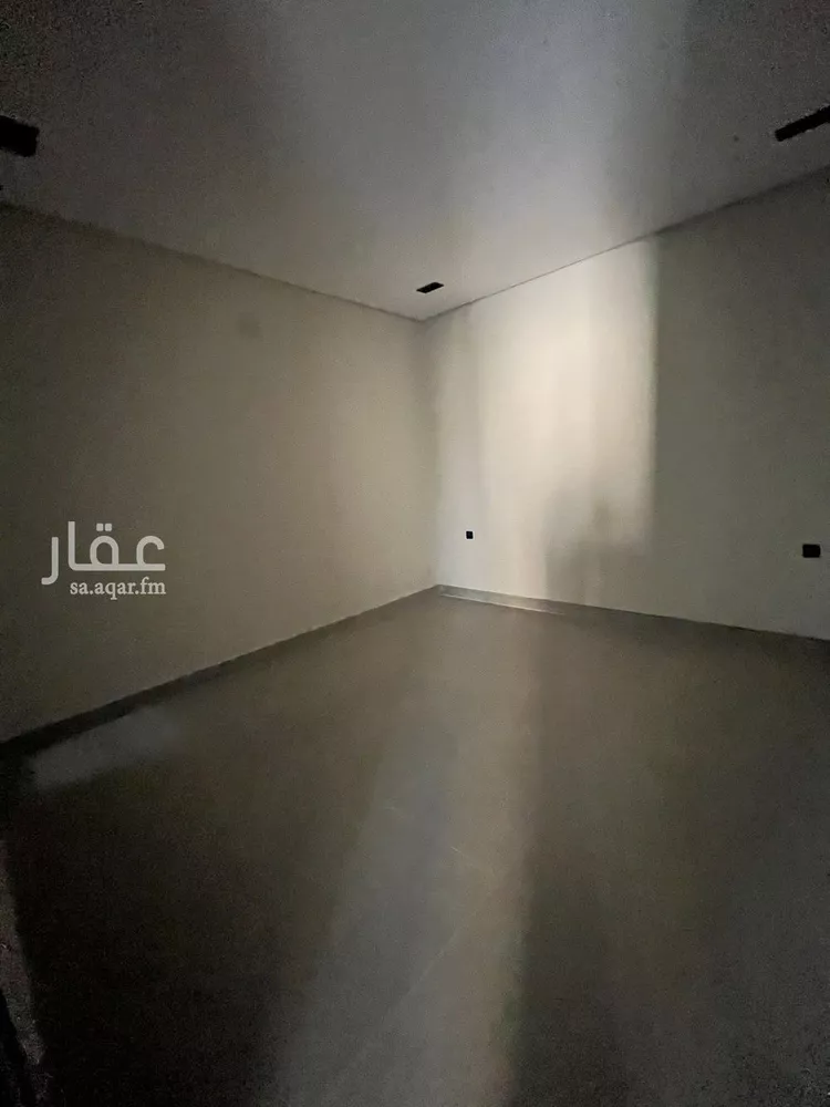 دور للبيع في شارع العينين, حي إشبيلية, مدينة الرياض, منطقة الرياض 9
