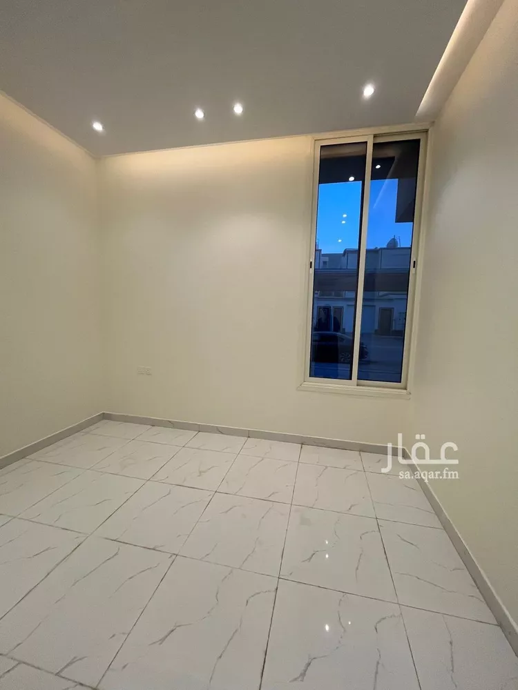 دور للبيع في شارع السكك, حي النهضة, مدينة الرياض, منطقة الرياض 7