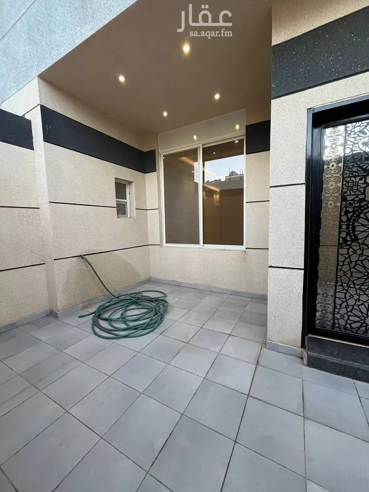 دور للبيع في شارع السكك, حي النهضة, مدينة الرياض, منطقة الرياض 12