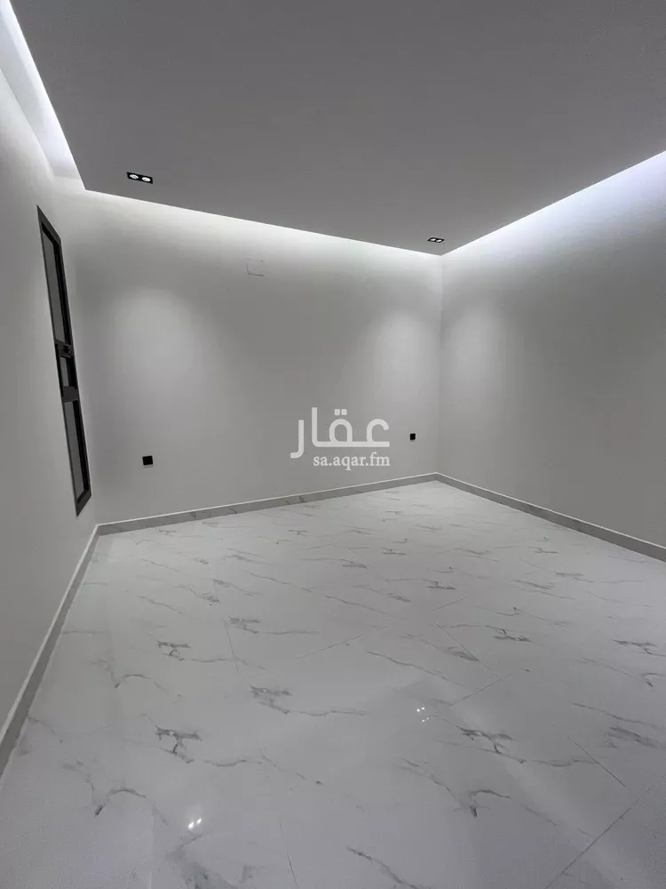 Floor for Sale in Riyadh Al Munsiyah 11