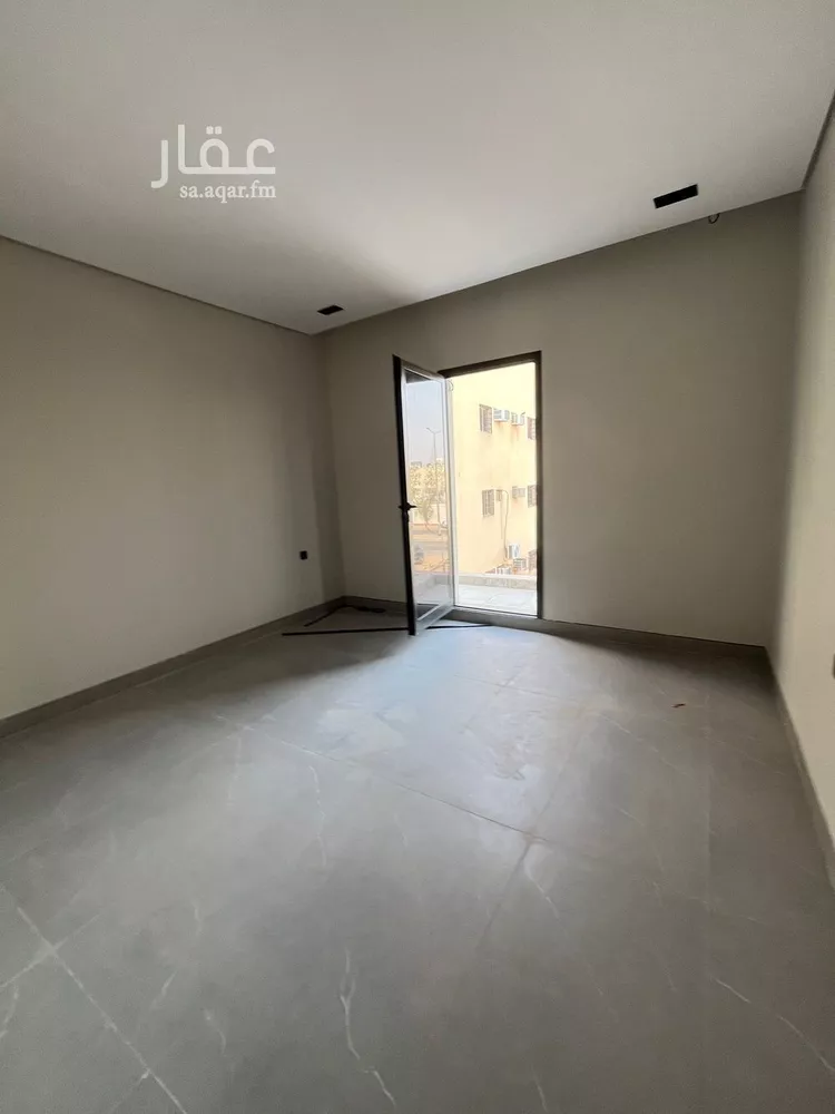 دور للبيع في شارع العينين, حي إشبيلية, مدينة الرياض, منطقة الرياض 14