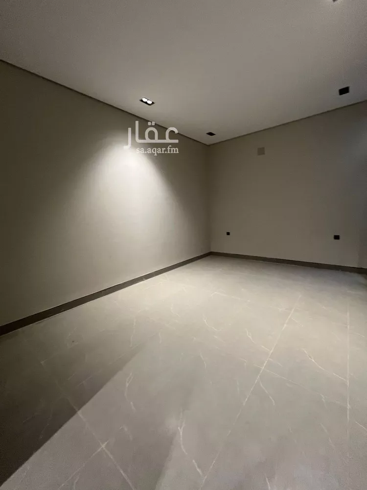 دور للبيع في شارع العينين, حي إشبيلية, مدينة الرياض, منطقة الرياض 15