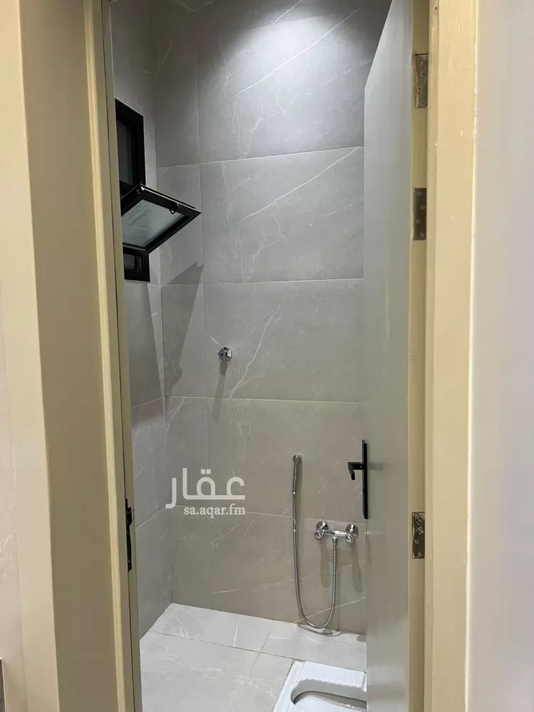 عمارة للإيجار في شارع عثمان بن صدقه, حي طويق, مدينة الرياض, منطقة الرياض 6