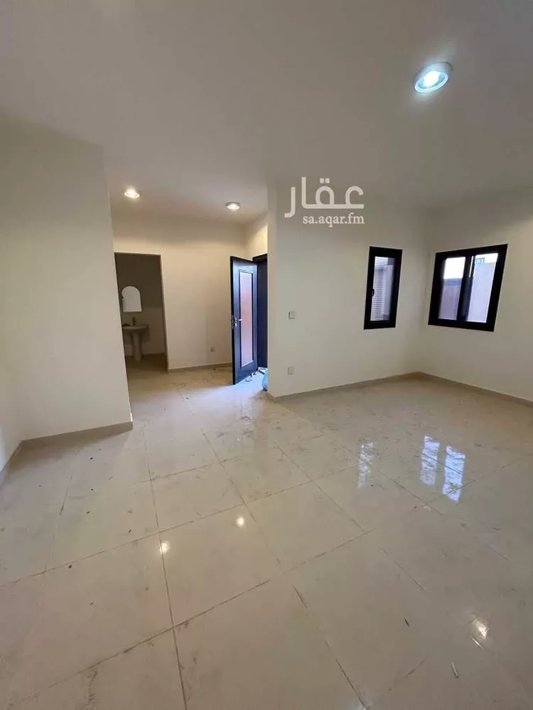 فيلا للبيع في شارع اصيل الدين احمد بن محمد ، حي نمار ، الرياض ، منطقة الرياض صورة 2