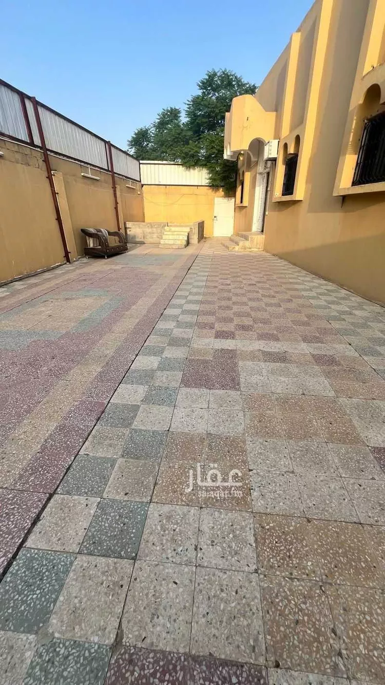 Floor for Rent in Ahad Rufaidah Al Rownah صورة 3
