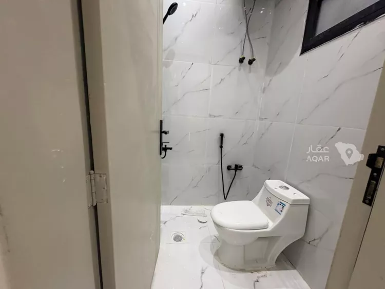 Floor for Sale in Riyadh Okaz صورة 4