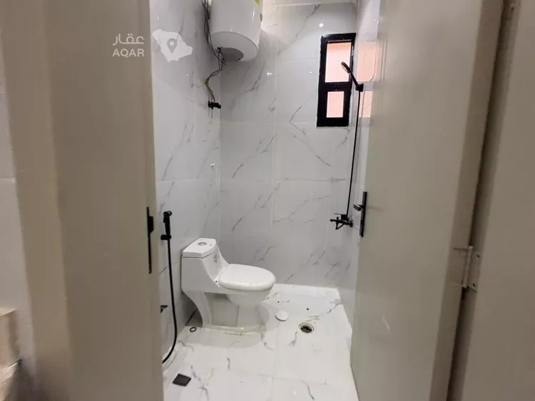 Floor for Sale in Riyadh Okaz 7
