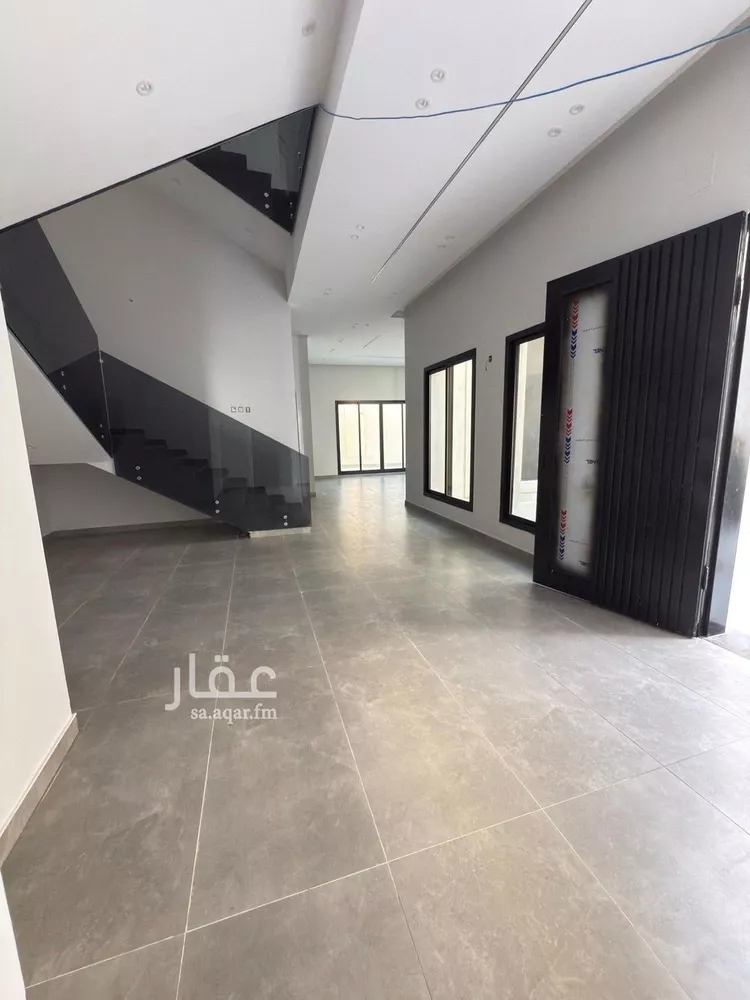 فيلا للبيع في شارع ابن الصاحب, حي الورود, مدينة الخرج, منطقة الرياض صورة 2