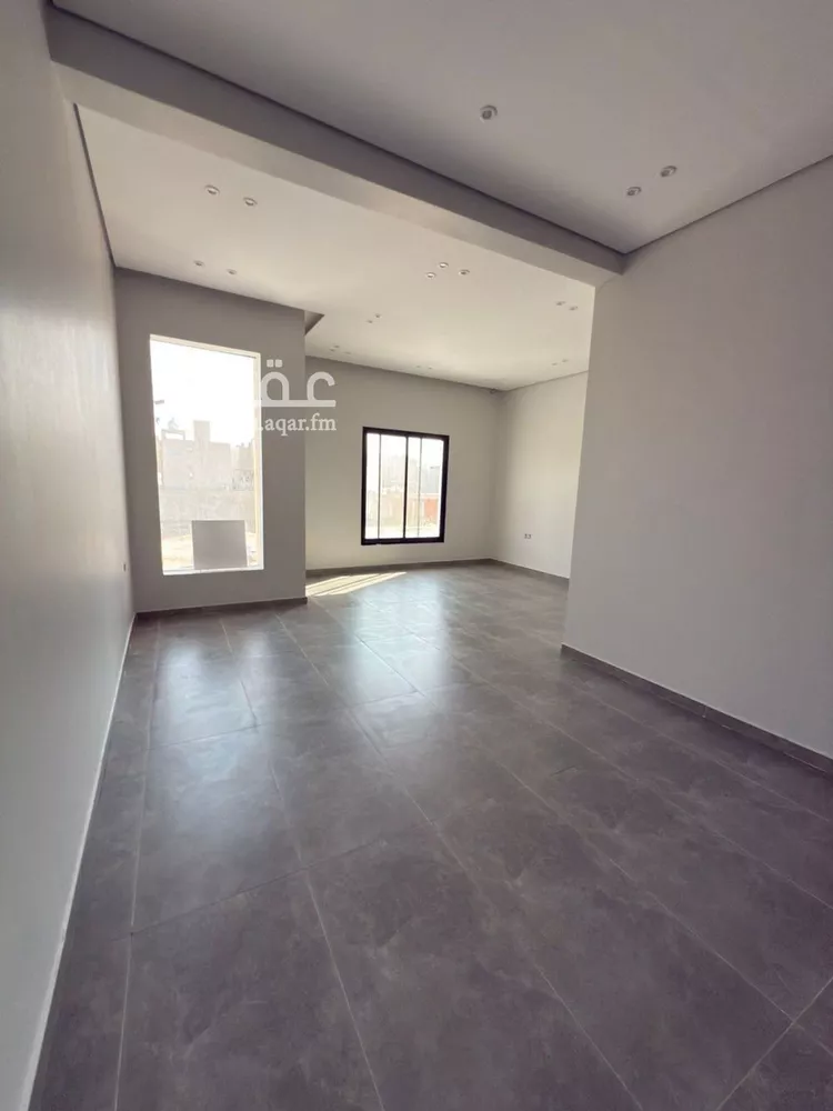 فيلا للبيع في شارع ابن الصاحب, حي الورود, مدينة الخرج, منطقة الرياض صورة 4