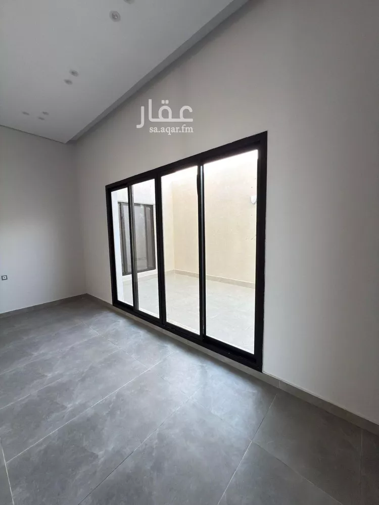 فيلا للبيع في شارع ابن الصاحب, حي الورود, مدينة الخرج, منطقة الرياض صورة 4