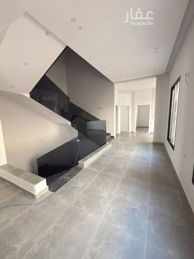 فيلا للبيع في شارع ابن الصاحب, حي الورود, مدينة الخرج, منطقة الرياض صورة 2