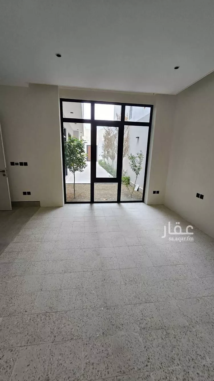 فيلا للبيع في شارع ابن أبي الفهم, حي القيروان, مدينة الرياض, منطقة الرياض صورة 2